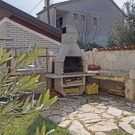 Two-bedroom In Fažana